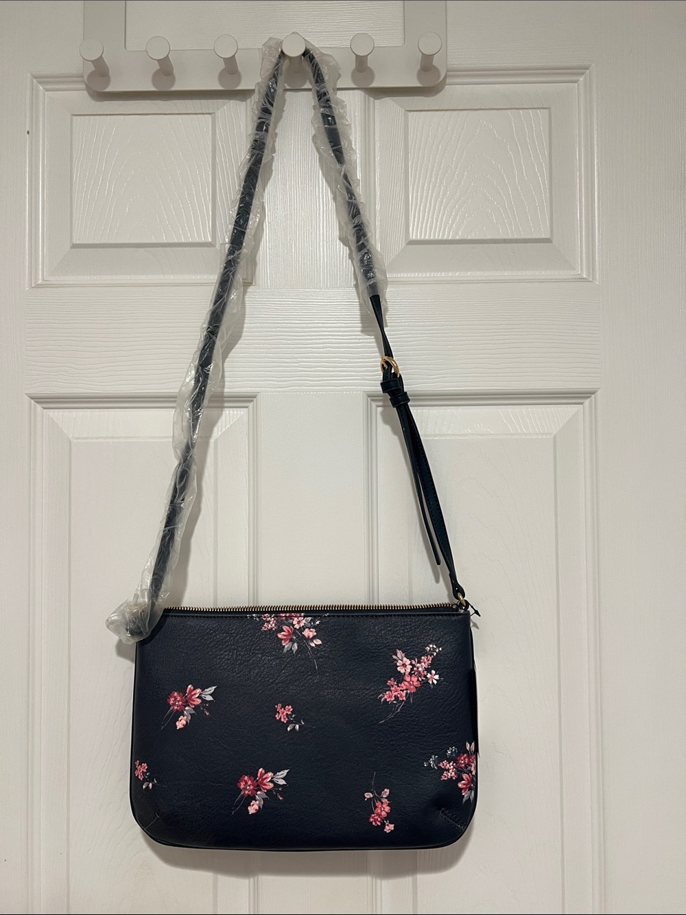 LC Lauren Conrad Navy Blue Crossbody Bag with Pink Floral Print - Picture 5 of 5